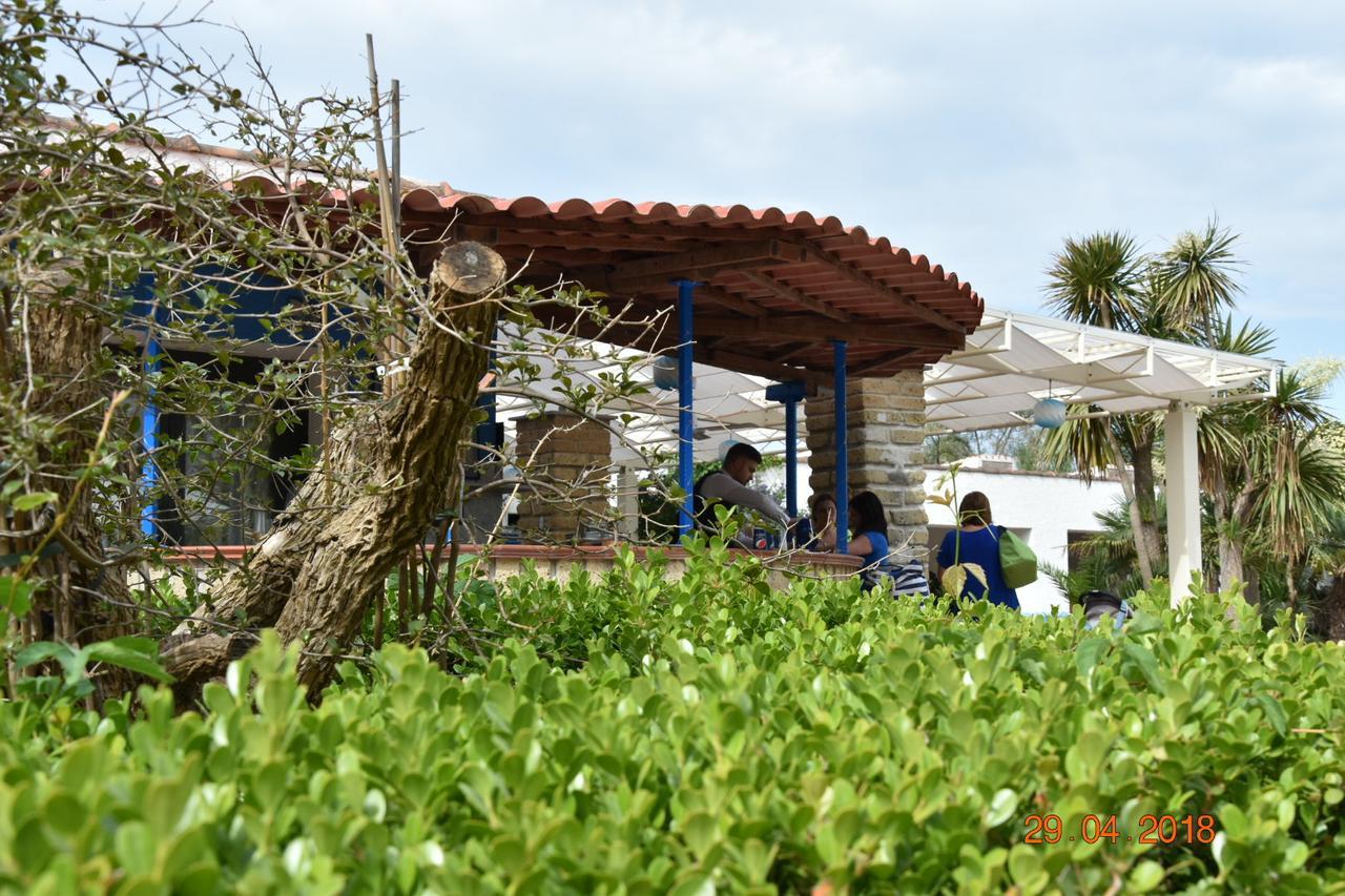 Marina Club Hotel Baia Domizia Exterior photo